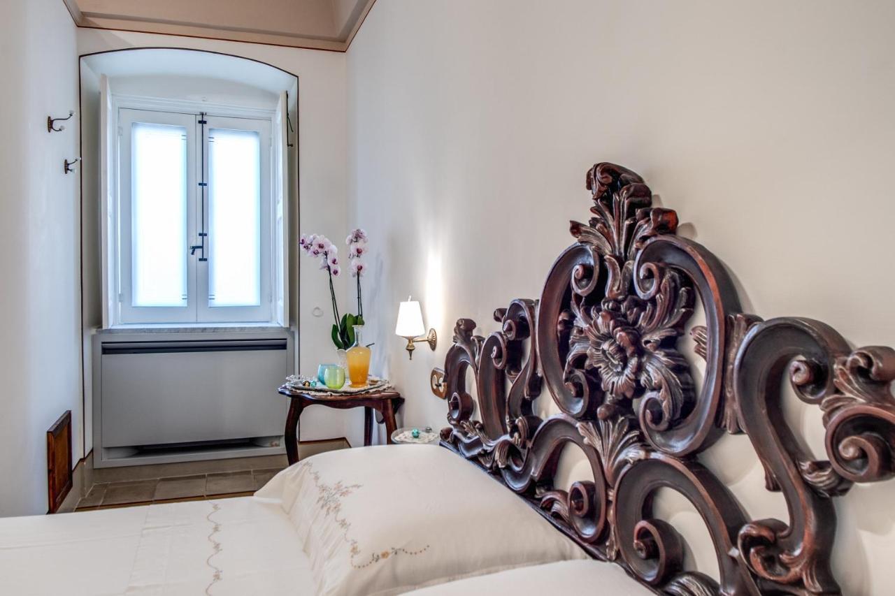 مبيت وإفطار أوستوني Palazzo Stunis - Dimora Di Charme المظهر الخارجي الصورة