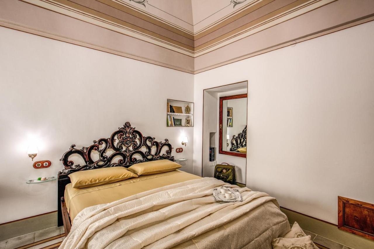 مبيت وإفطار أوستوني Palazzo Stunis - Dimora Di Charme المظهر الخارجي الصورة