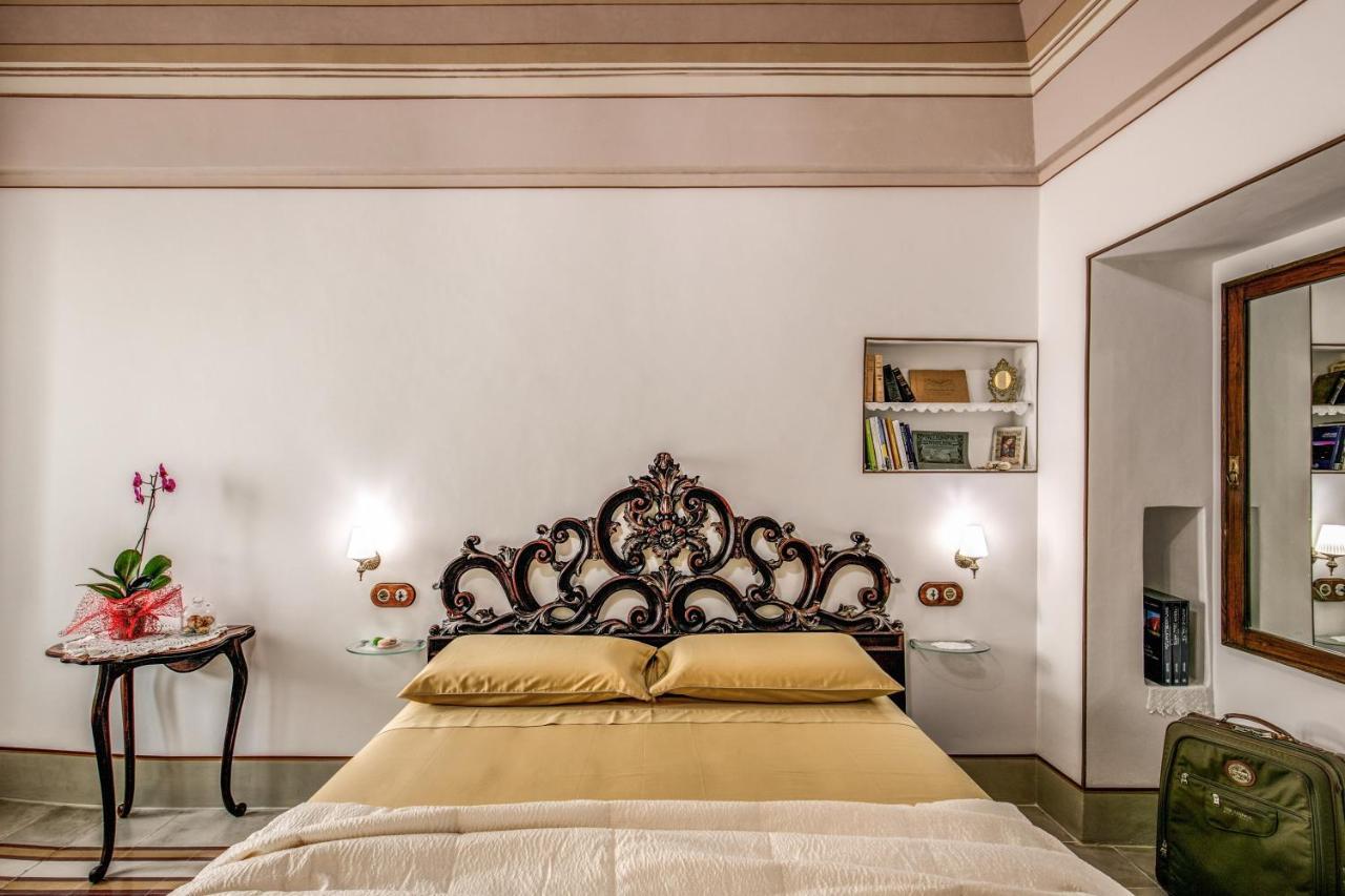 مبيت وإفطار أوستوني Palazzo Stunis - Dimora Di Charme المظهر الخارجي الصورة